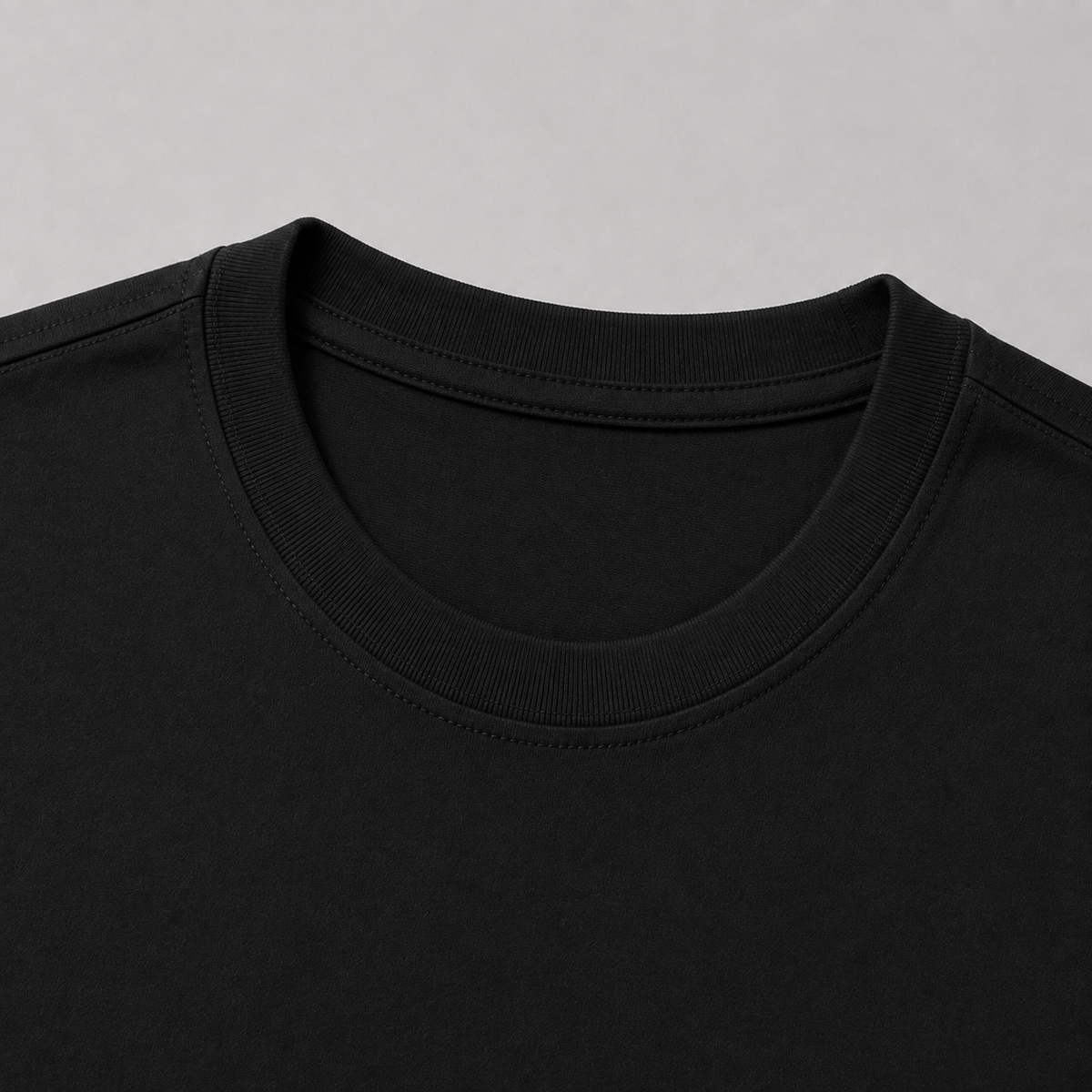Vennire Men's Essential T-Shirt